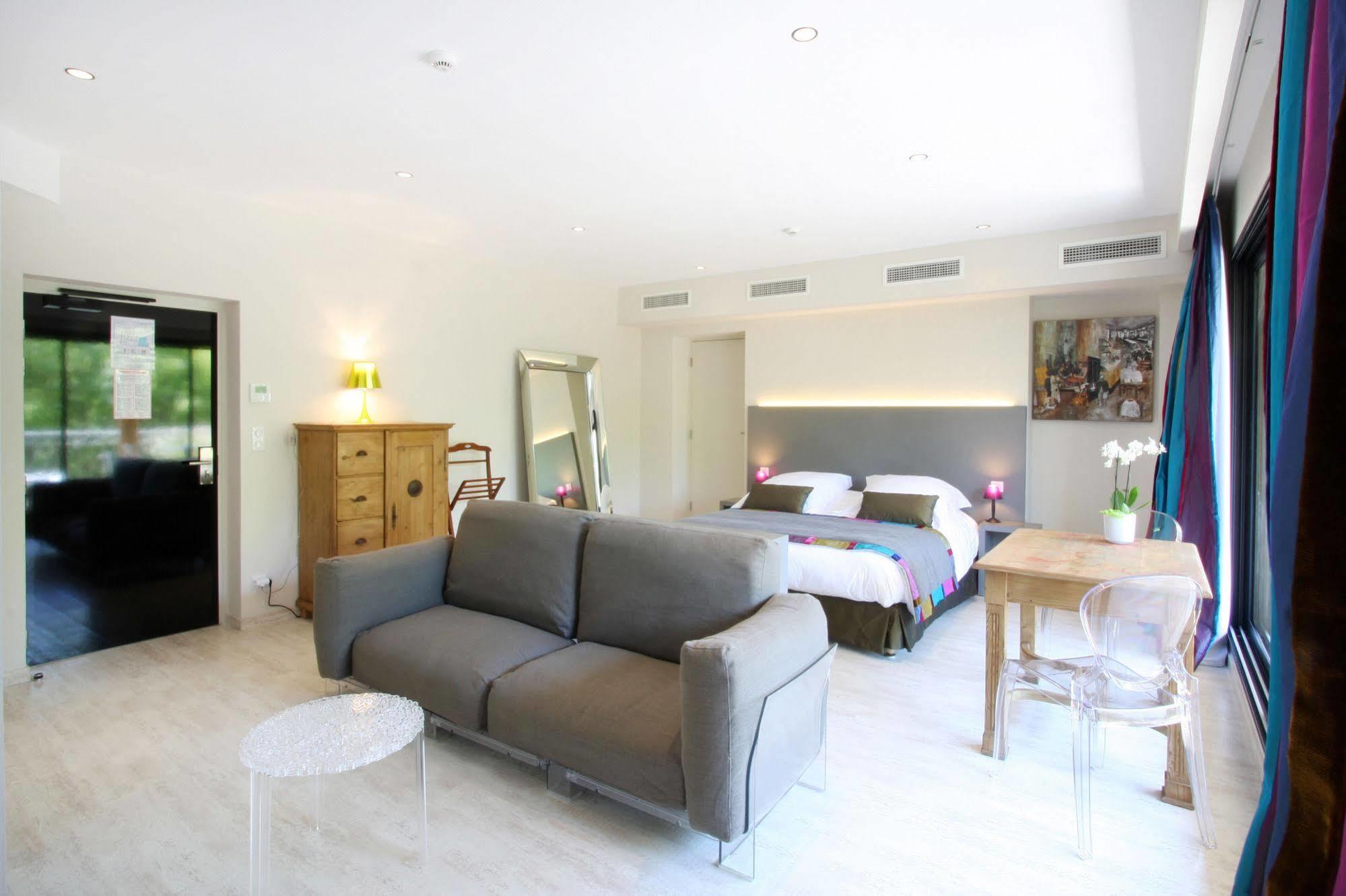 Hotel Les Deux Garcons 엑상프로방스 외부 사진