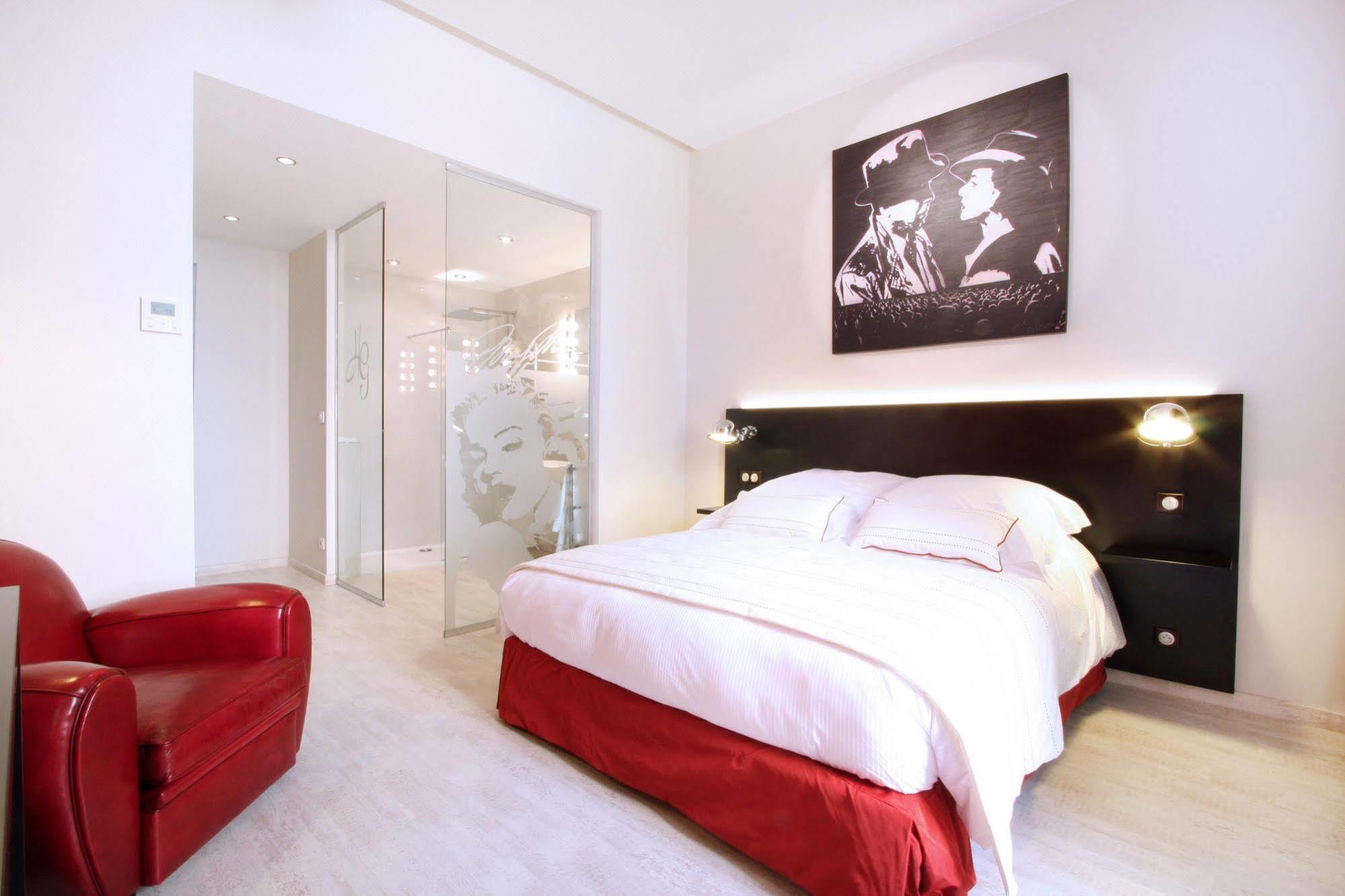Hotel Les Deux Garcons 엑상프로방스 외부 사진