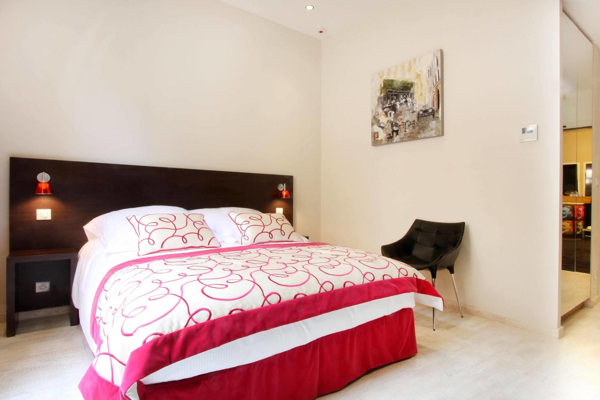 Hotel Les Deux Garcons 엑상프로방스 외부 사진