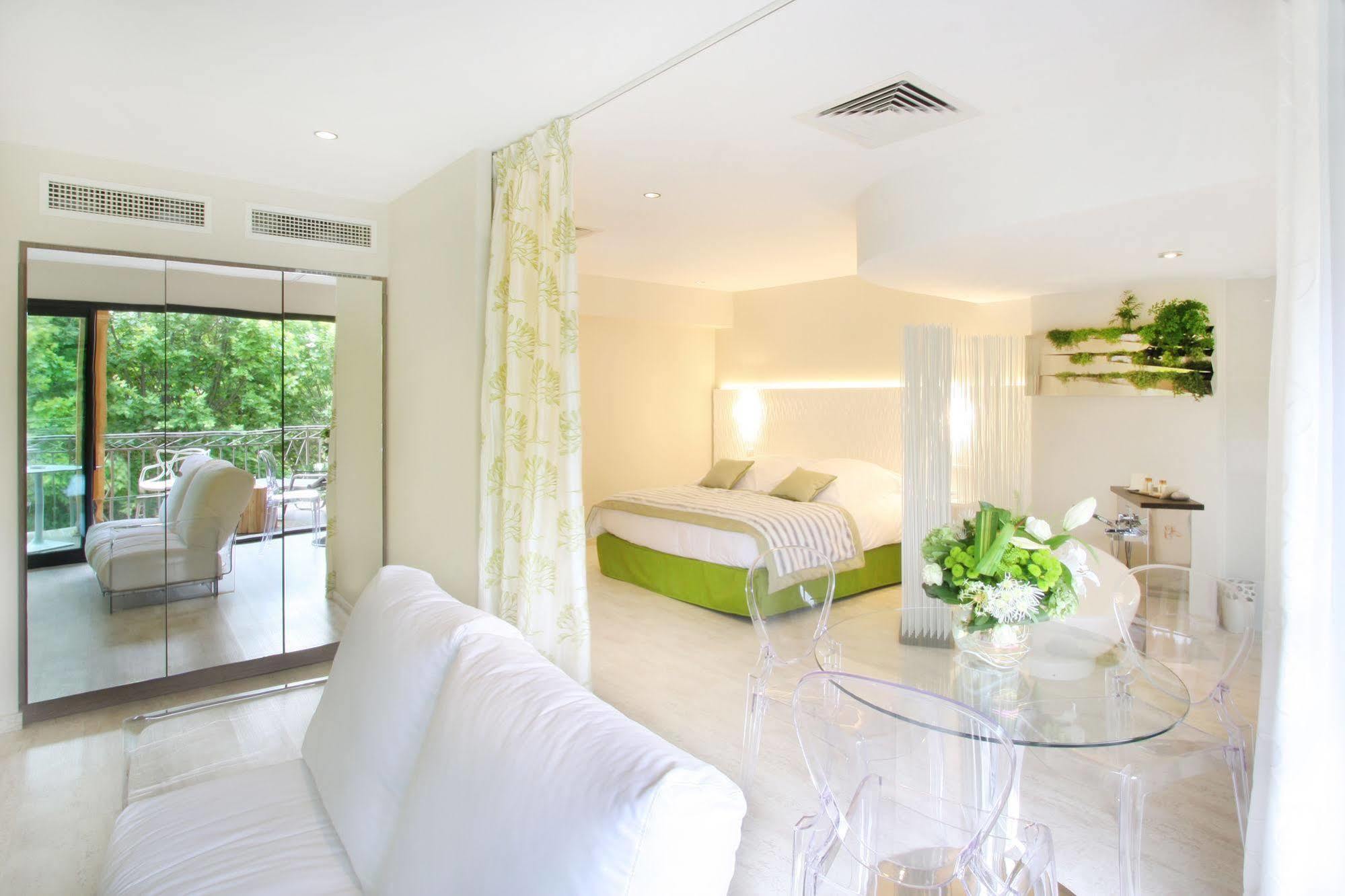 Hotel Les Deux Garcons 엑상프로방스 외부 사진