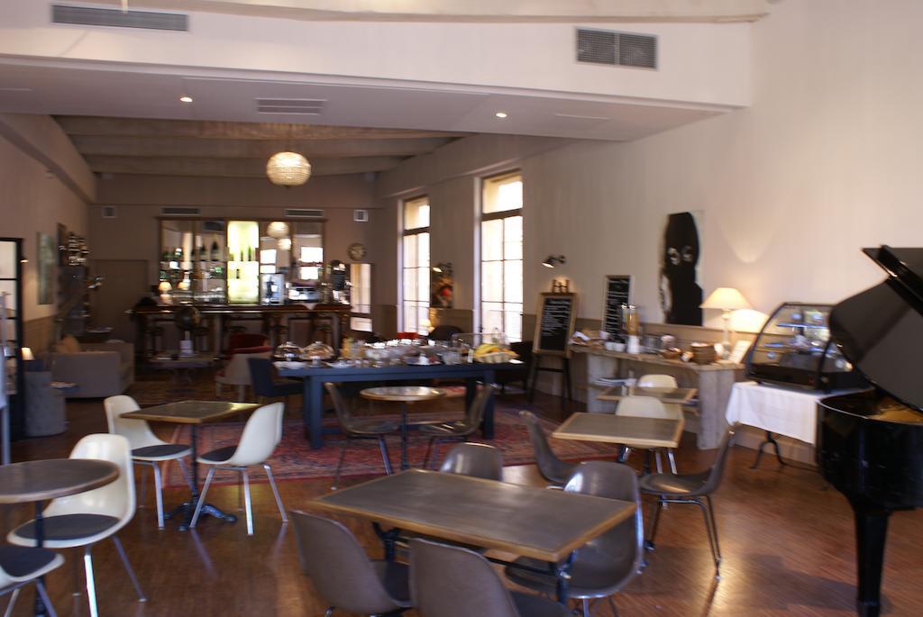Hotel Les Deux Garcons 엑상프로방스 외부 사진